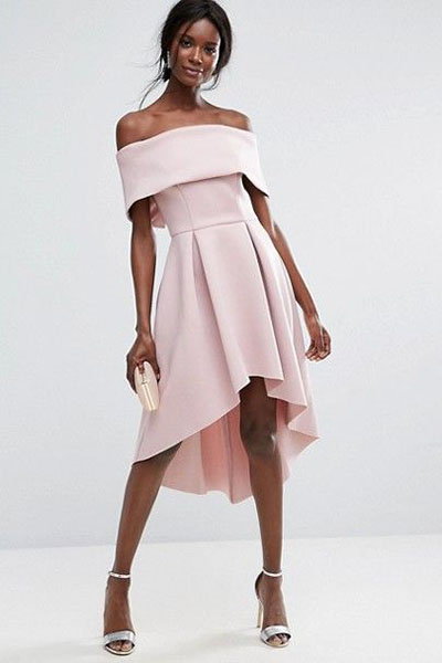 Look para réveillon vestido ombro a ombro rosa millennial